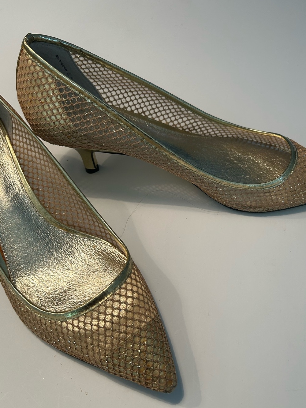 Adrianna Papell Women's Lois-lc Pointed toe Pump gold netting/glitter 8.5